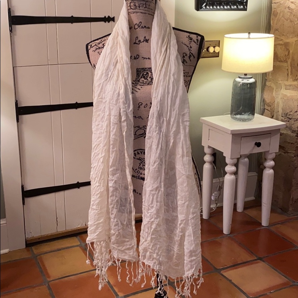 Cream colored scarf from GAP